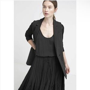 Banana Republic pleated Maxi dress Size small